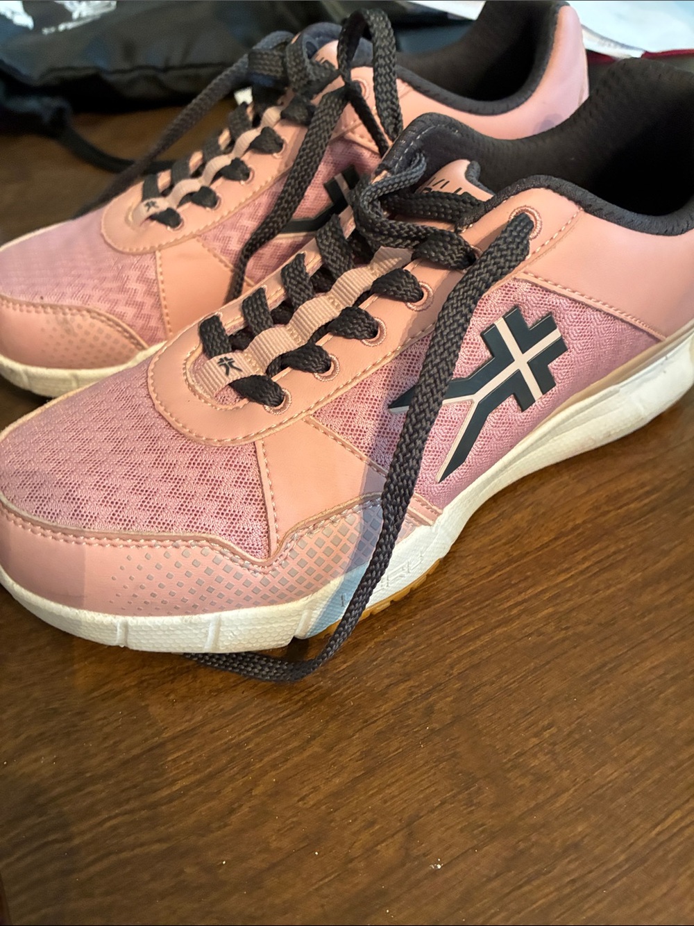 Kuru Women’s Pink Athletic Sneakers with Gray Accents